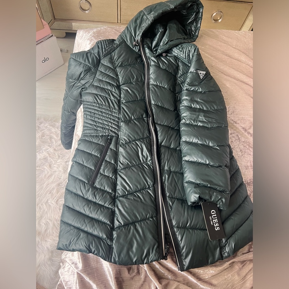 Guess Puffer Jacket (New with tags!)